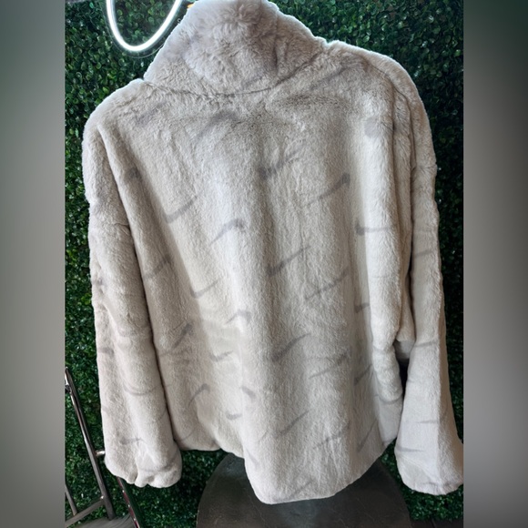 New Nike Sportswear Between-season jacket in Beige - Picture 12 of 16